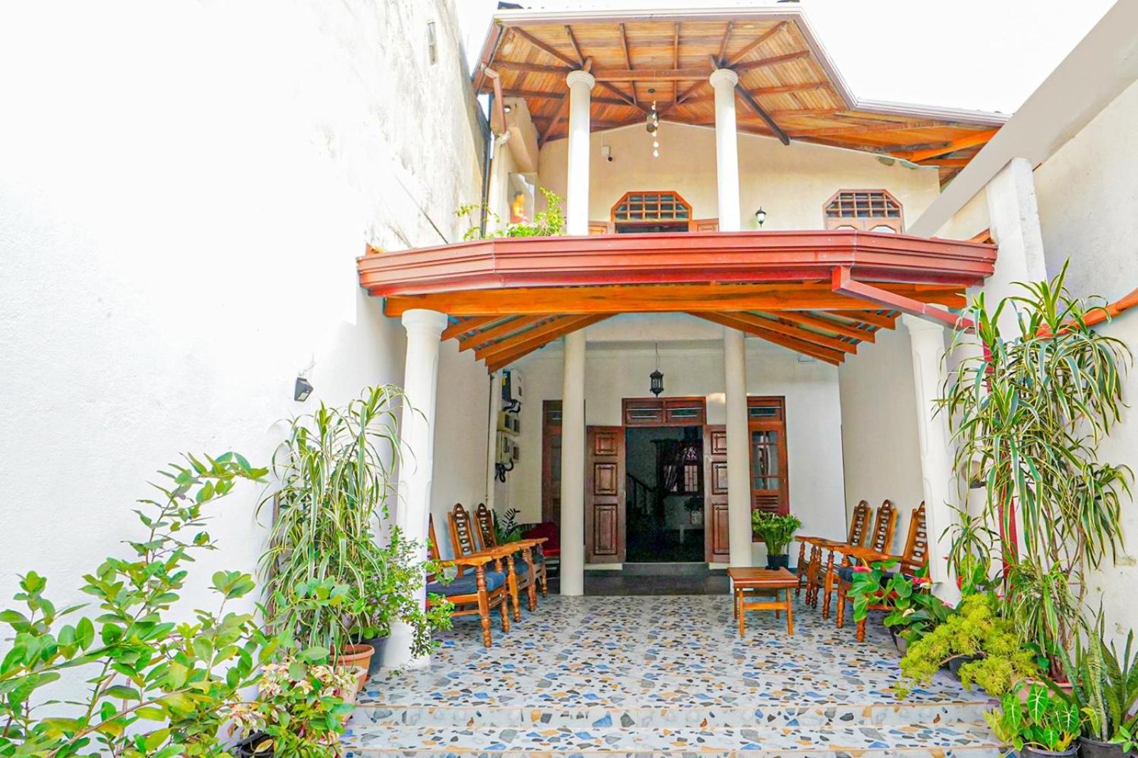 4Ty Two Homestay Galle Luaran gambar