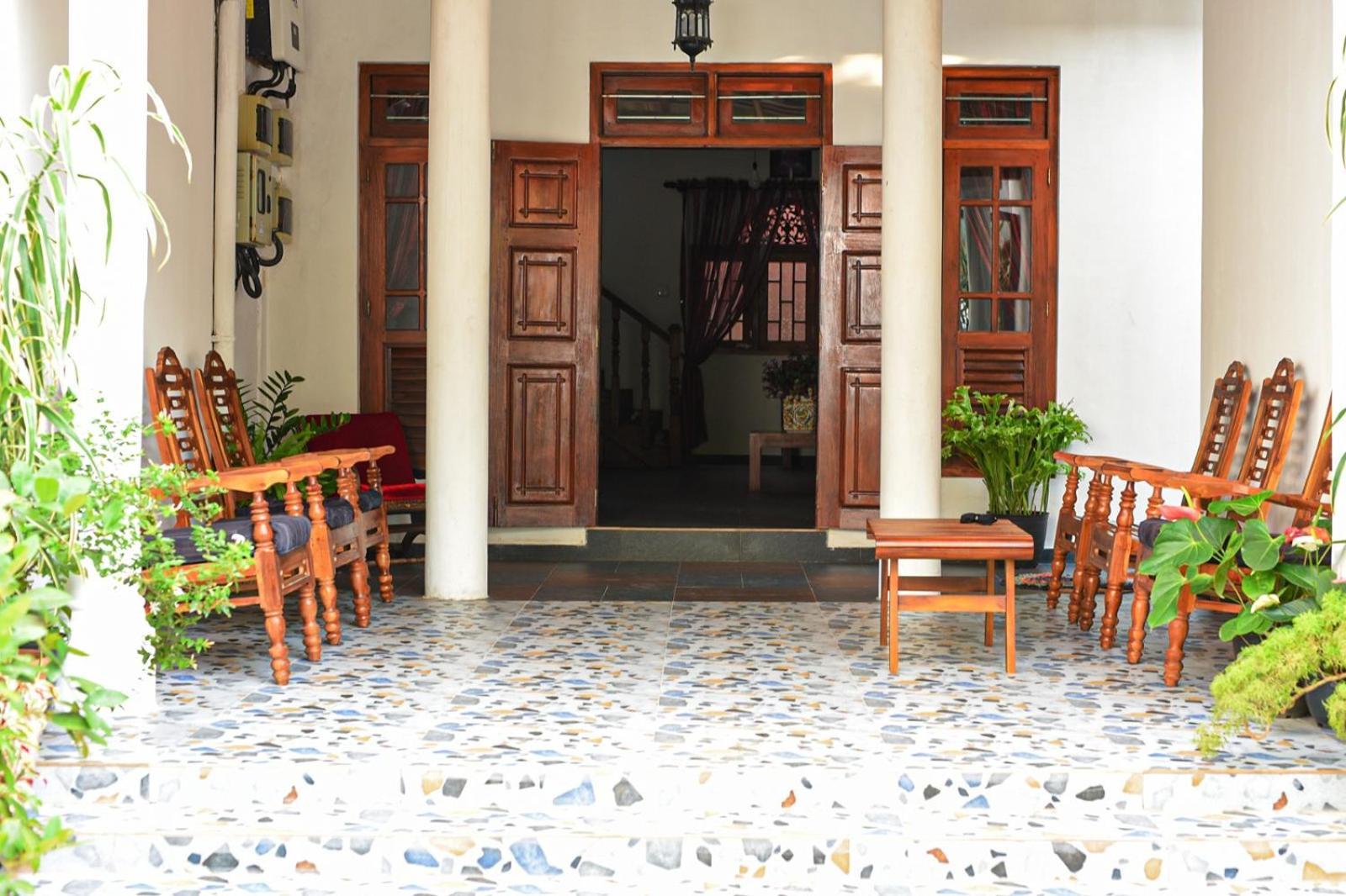 4Ty Two Homestay Galle Luaran gambar
