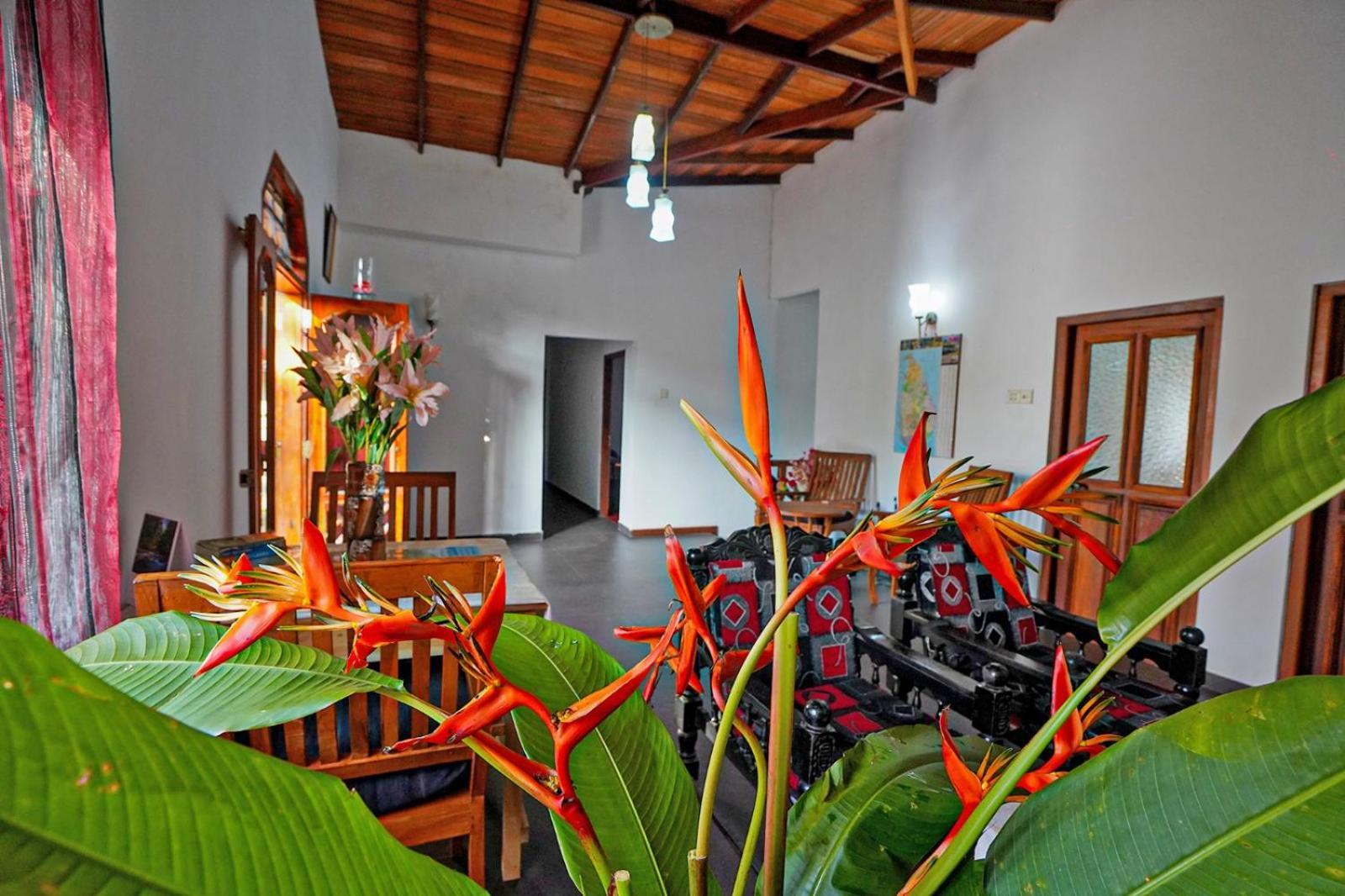 4Ty Two Homestay Galle Luaran gambar