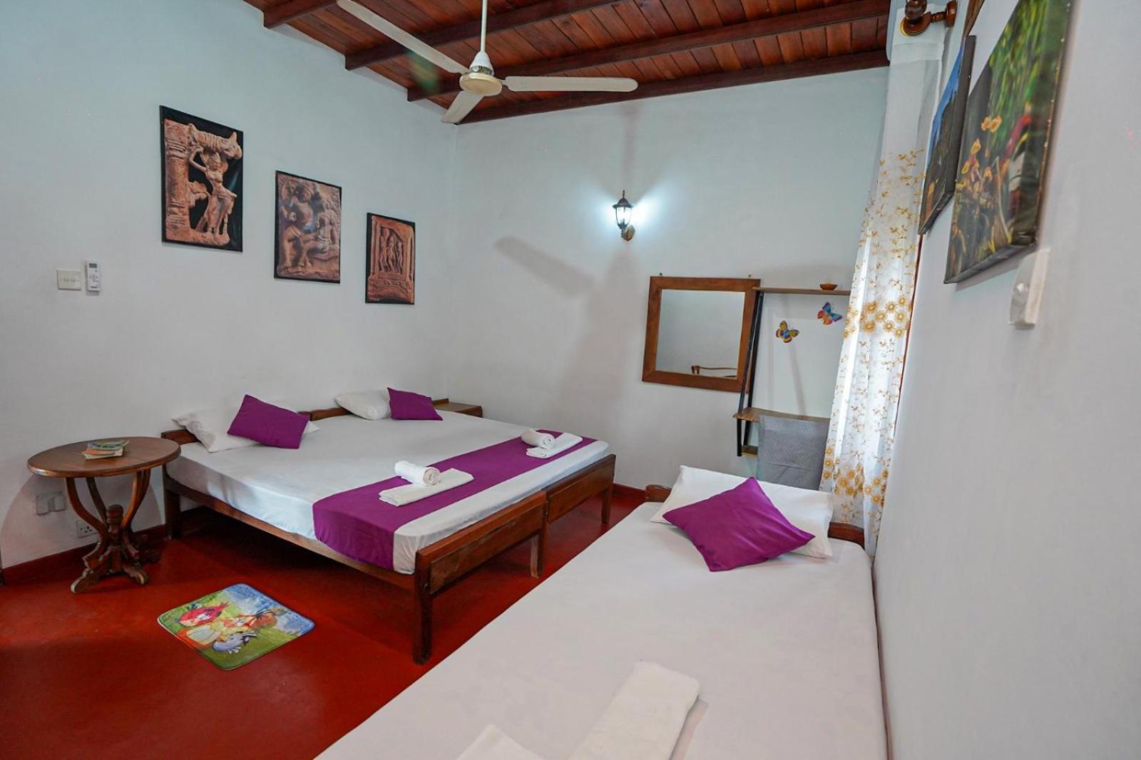 4Ty Two Homestay Galle Luaran gambar