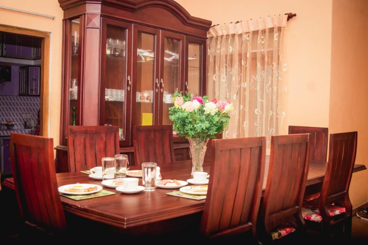 4Ty Two Homestay Galle Luaran gambar